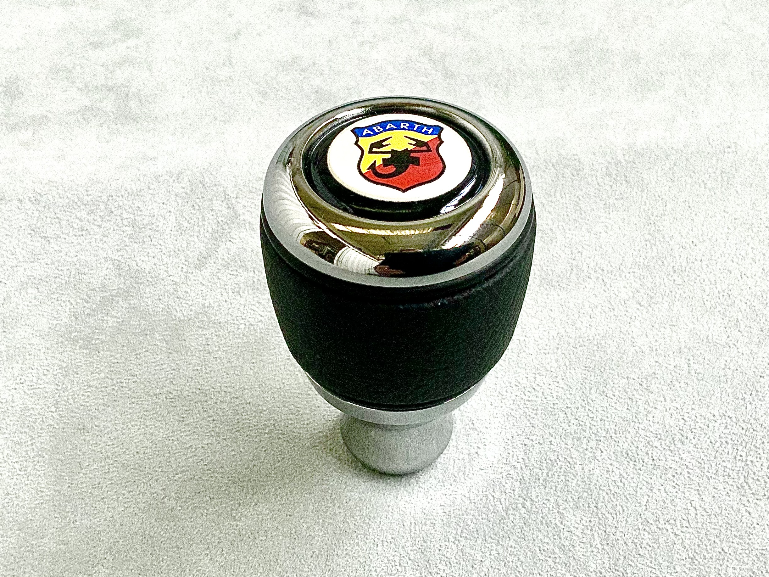 Fiat 500 Fiat 126 Abarth chromed aluminium gear knob with black leather.